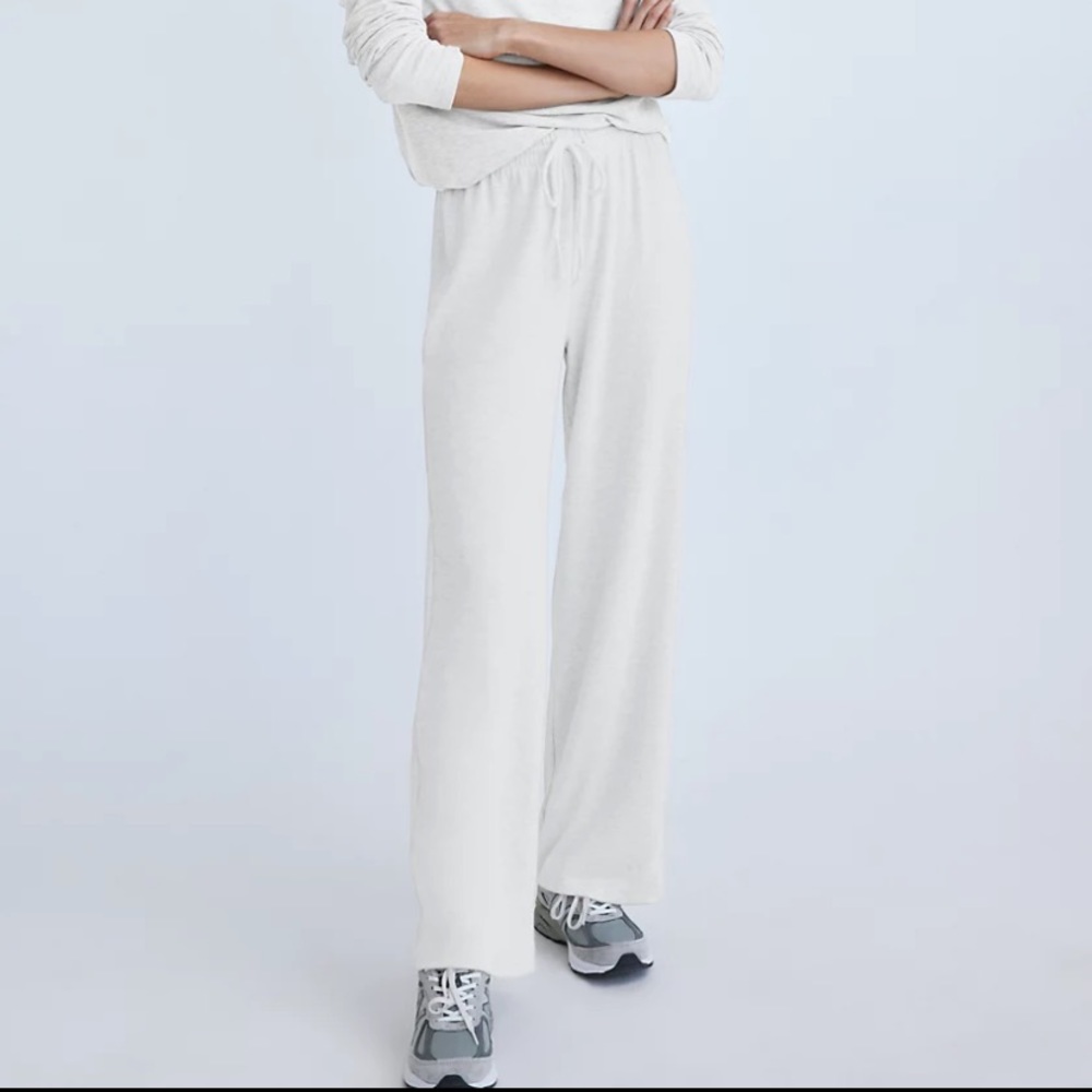 Aritzia Wilfred Free Lounge Sweatpant